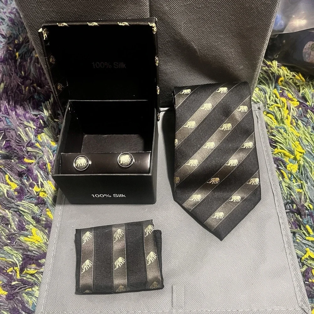 Men's‎ 100% Silk Tie Gift Set Cuff Links, Pocket Square, Tie Elephants